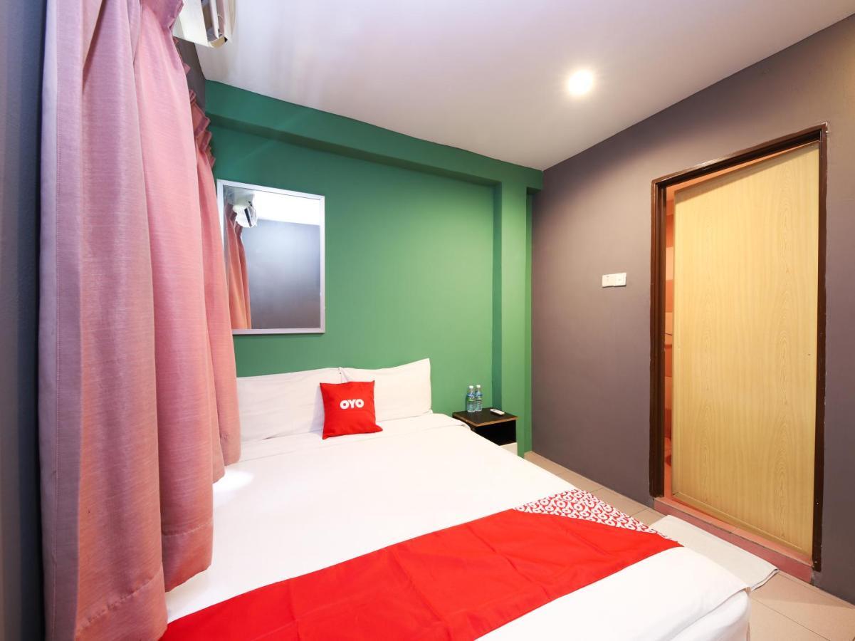 OYO 89688 Alor Street Hotel Kuala Lumpur Exterior foto
