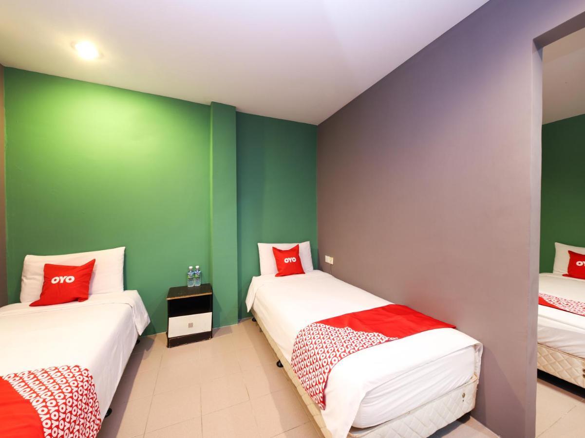 OYO 89688 Alor Street Hotel Kuala Lumpur Exterior foto